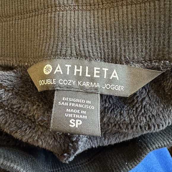 $98 Athleta Cozy Karma Recover Jogger Size Small Black - Picture 5 of 5